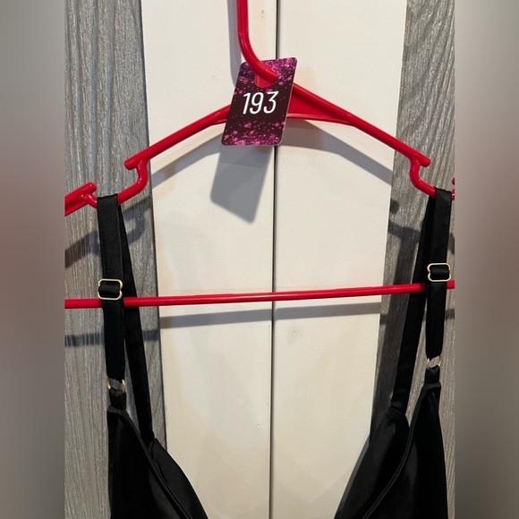 B4.07 NWT Ava & Viv Satin Cowl Neck Black Camo/Tank 4X - Picture 7 of 7